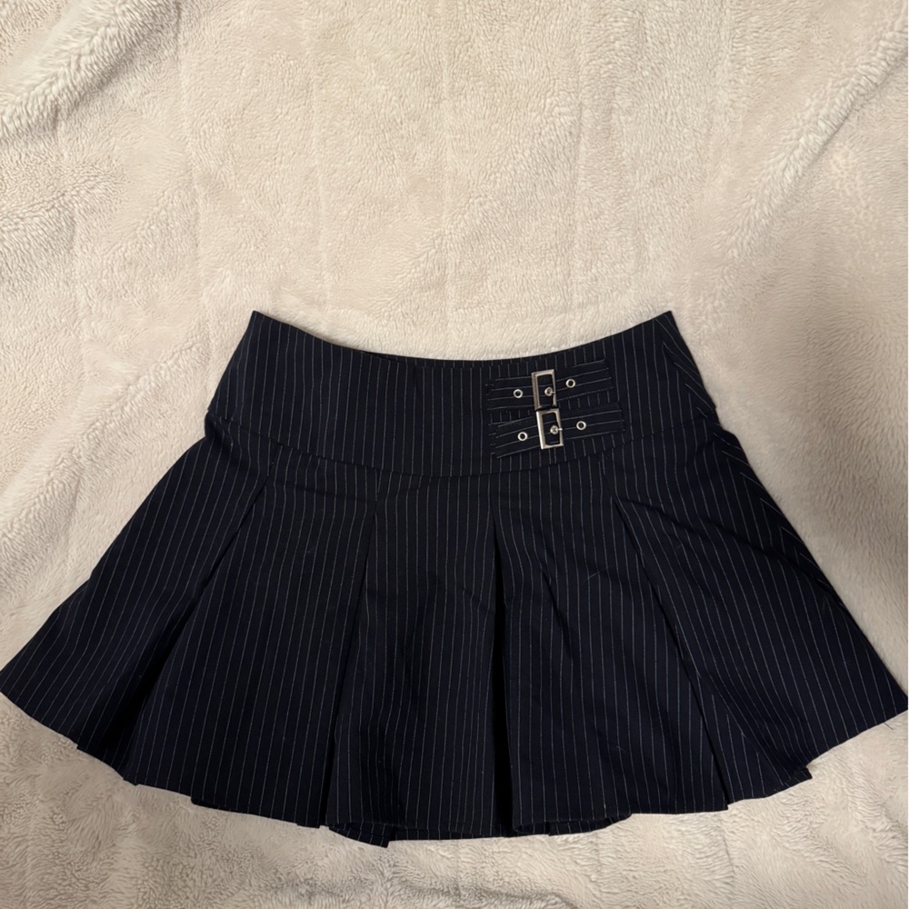 SEDUCTION pleated skirt 💙 NWOT